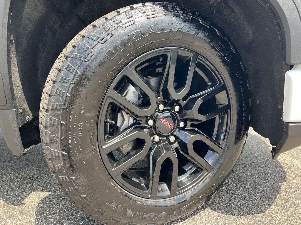 new 2025 GMC Sierra 1500 car, priced at $52,746