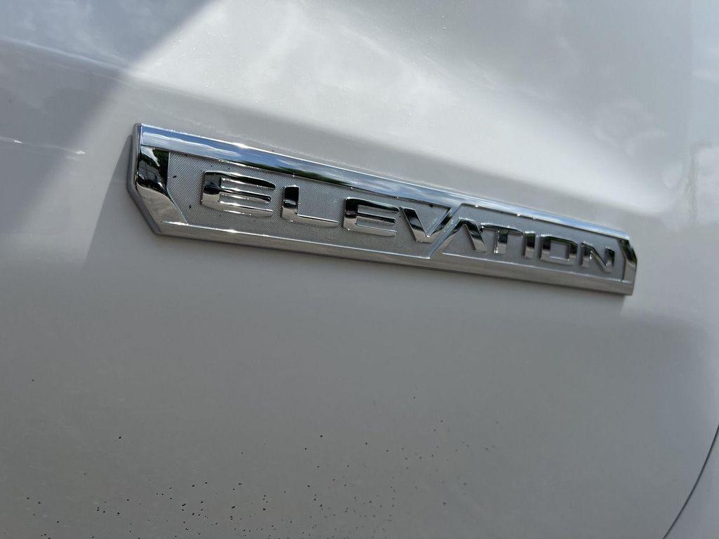 new 2025 GMC Sierra 1500 car, priced at $52,746
