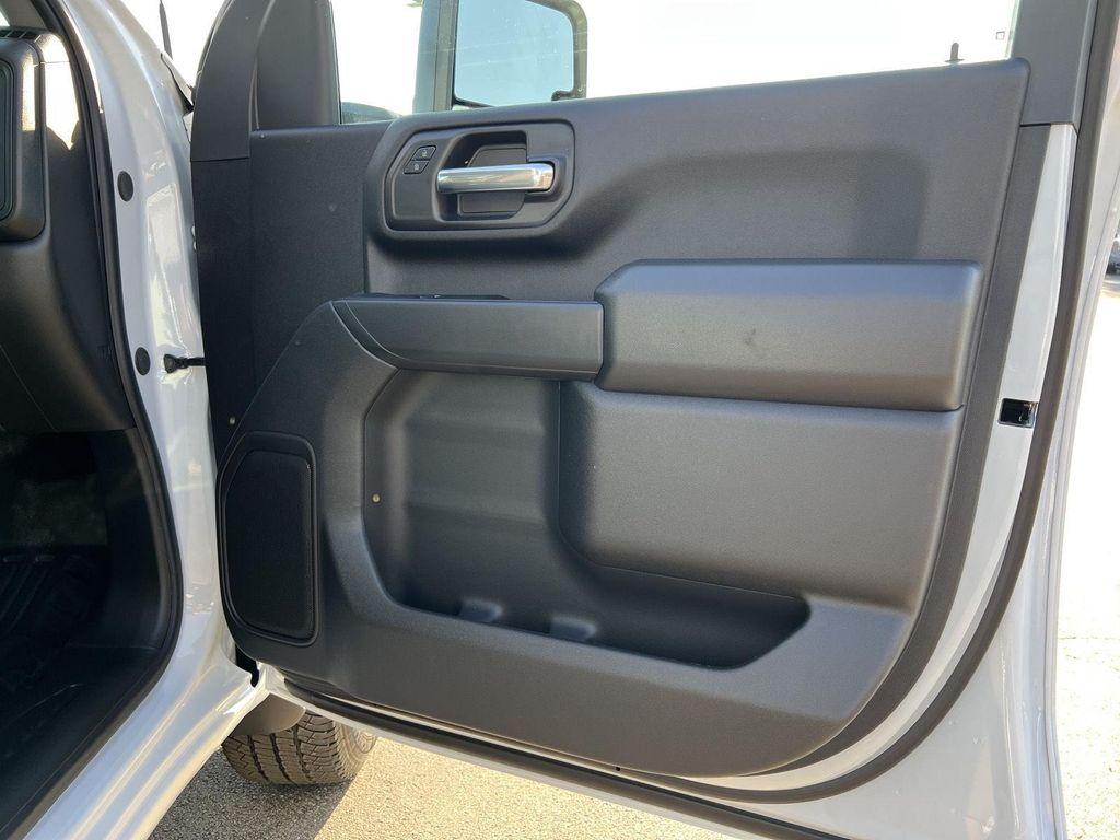new 2026 GMC Sierra 2500 car, priced at $55,192