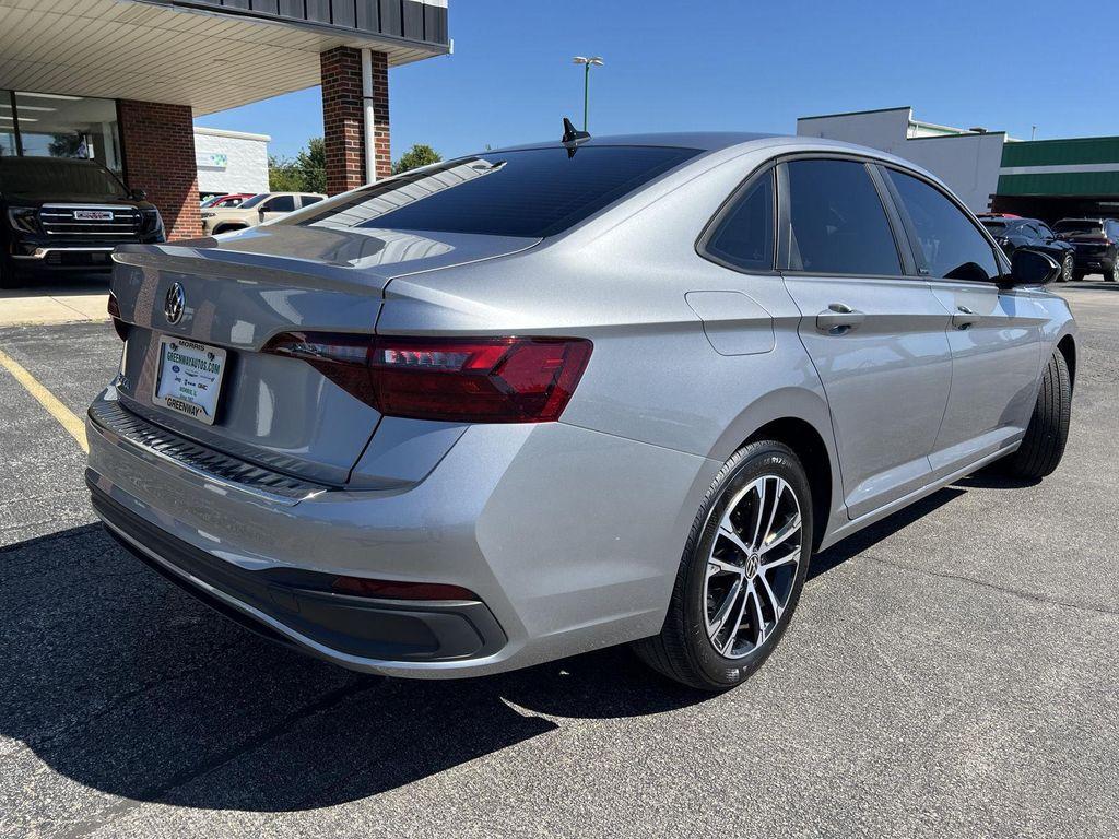 used 2024 Volkswagen Jetta car, priced at $21,684