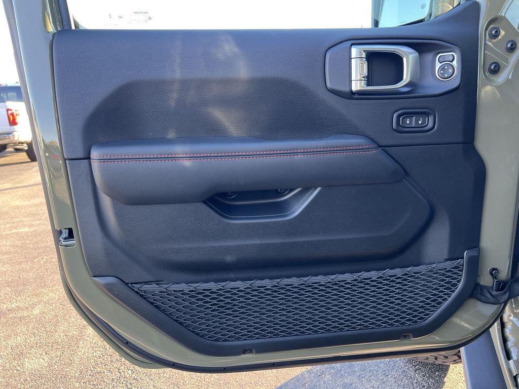 new 2026 Jeep Wrangler car, priced at $65,676