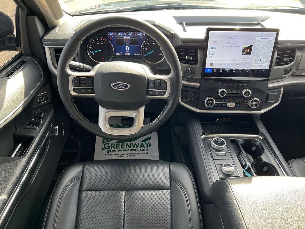 used 2024 Ford Expedition car, priced at $53,847