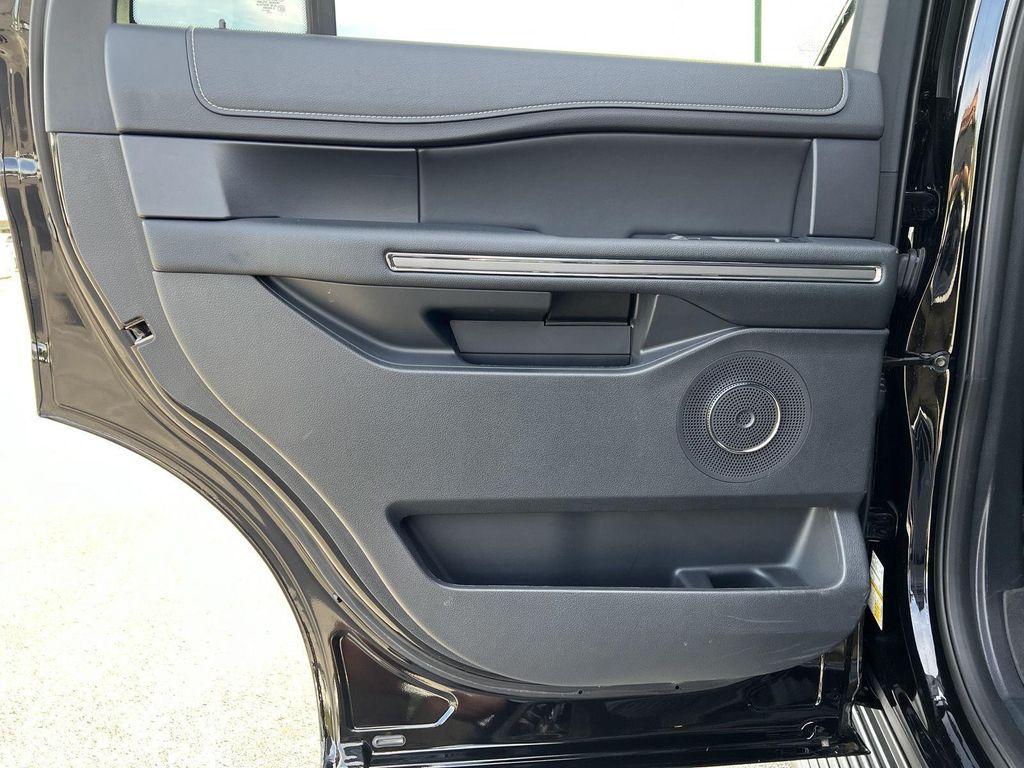 used 2024 Ford Expedition car, priced at $53,847