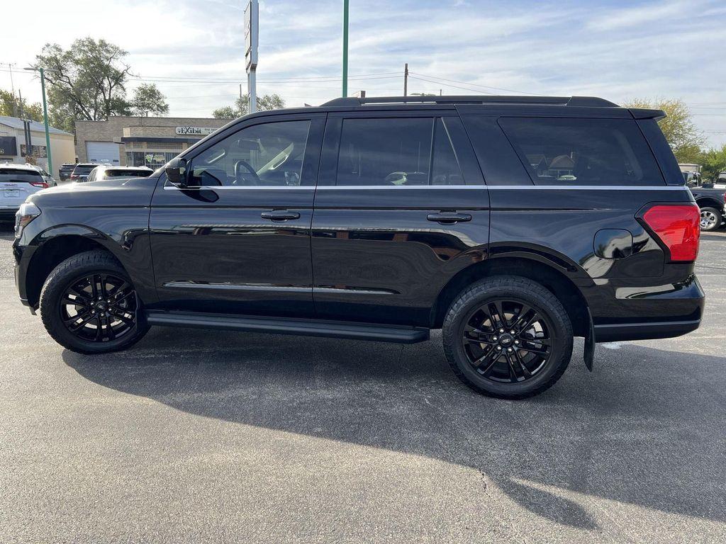 used 2024 Ford Expedition car, priced at $53,847