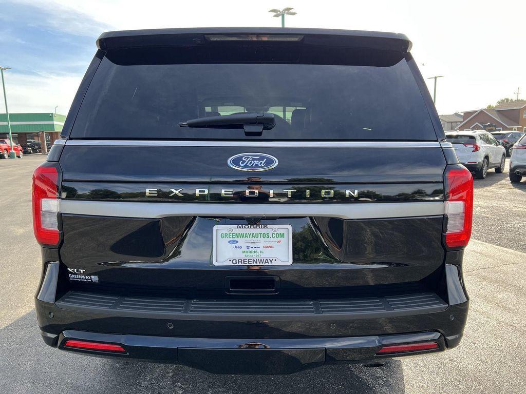 used 2024 Ford Expedition car, priced at $53,847