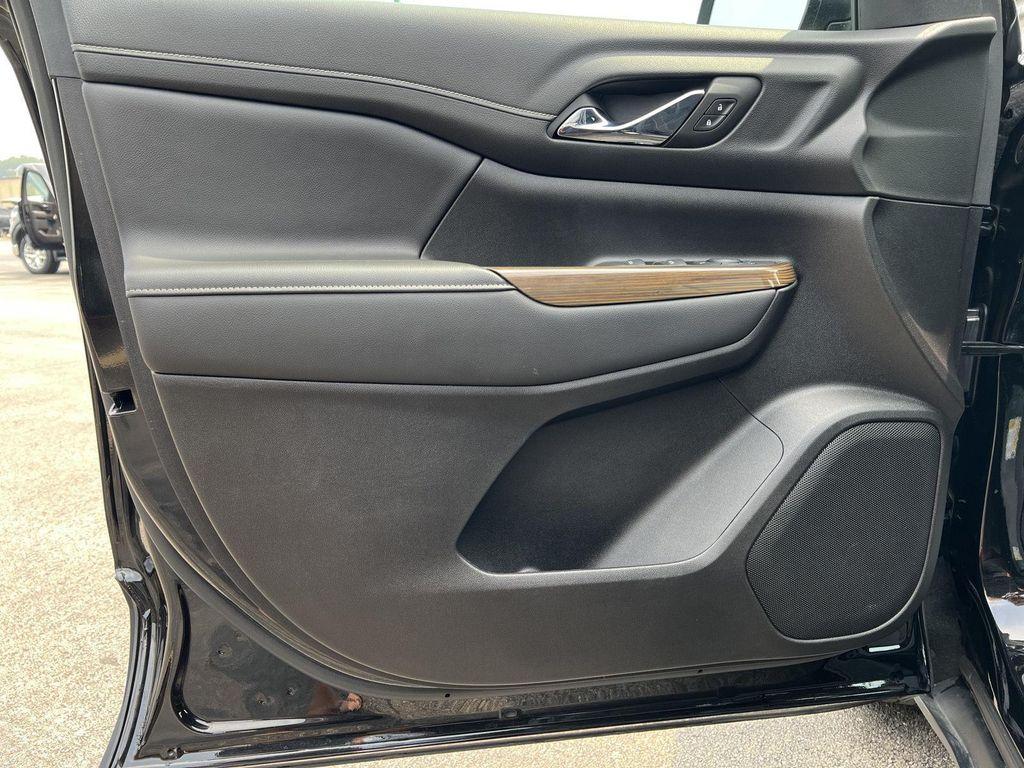 used 2023 GMC Acadia car, priced at $31,235