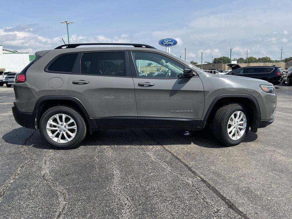 used 2022 Jeep Cherokee car, priced at $21,165