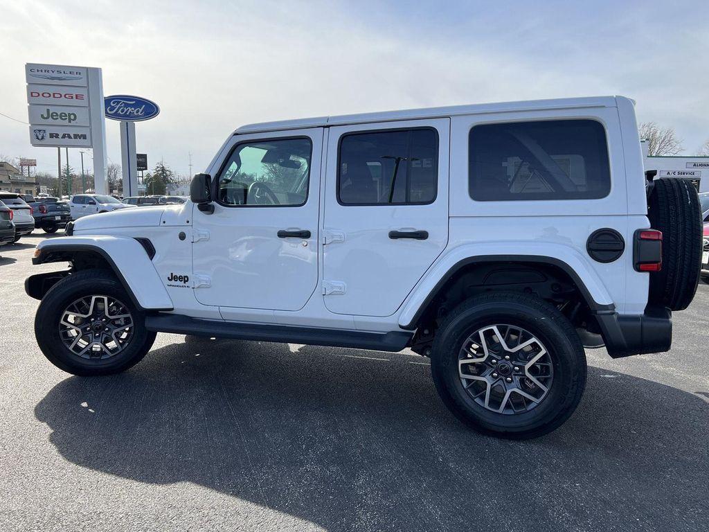 new 2025 Jeep Wrangler car, priced at $53,152