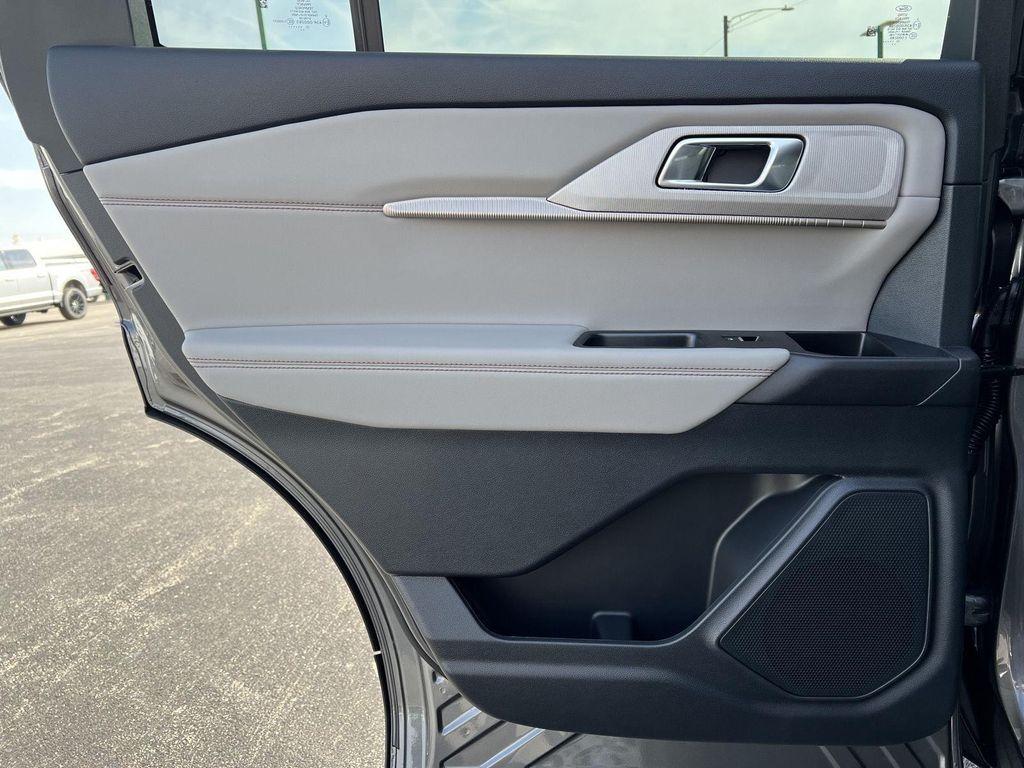 new 2025 Ford Explorer car, priced at $42,683