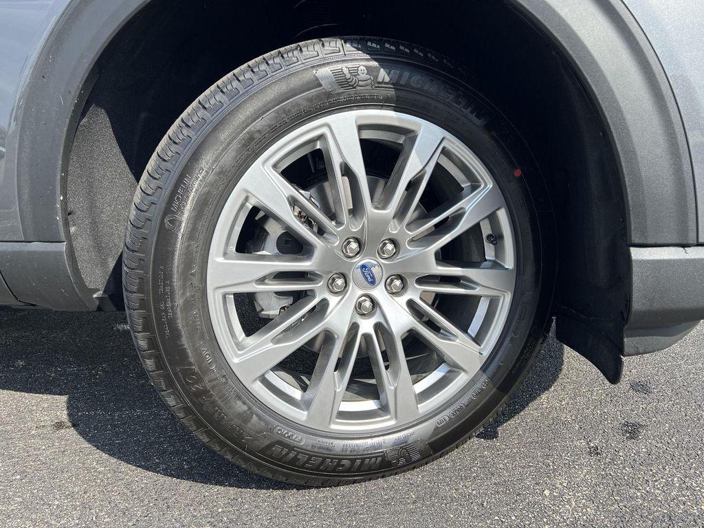new 2025 Ford Explorer car, priced at $42,683
