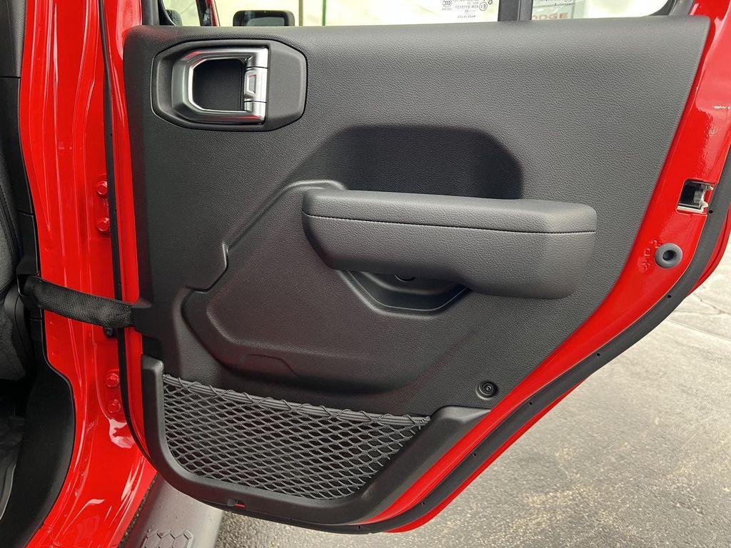 new 2025 Jeep Wrangler car, priced at $50,234