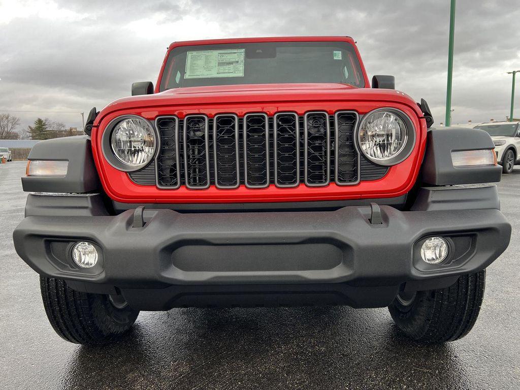 new 2025 Jeep Wrangler car, priced at $50,234
