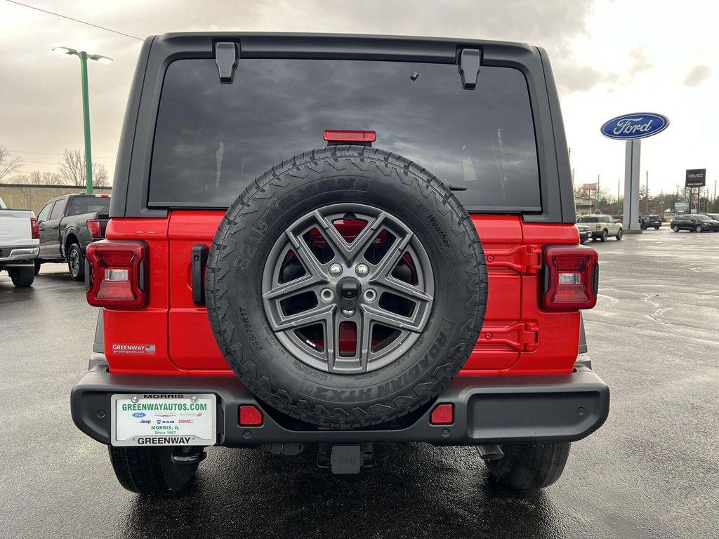 new 2025 Jeep Wrangler car, priced at $50,234