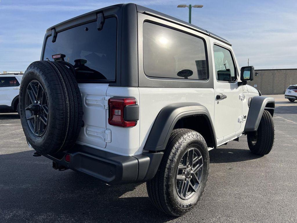 new 2025 Jeep Wrangler car, priced at $41,225