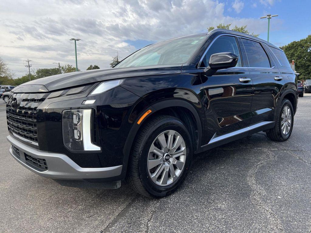 used 2024 Hyundai Palisade car, priced at $32,554