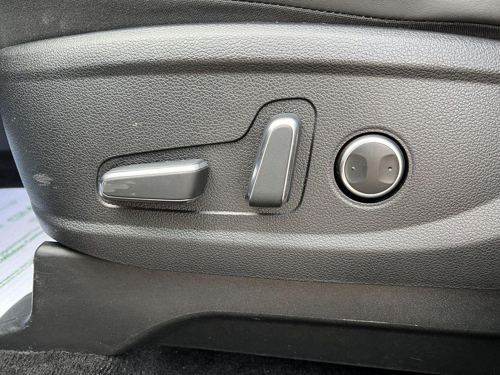 used 2024 Hyundai Palisade car, priced at $32,554