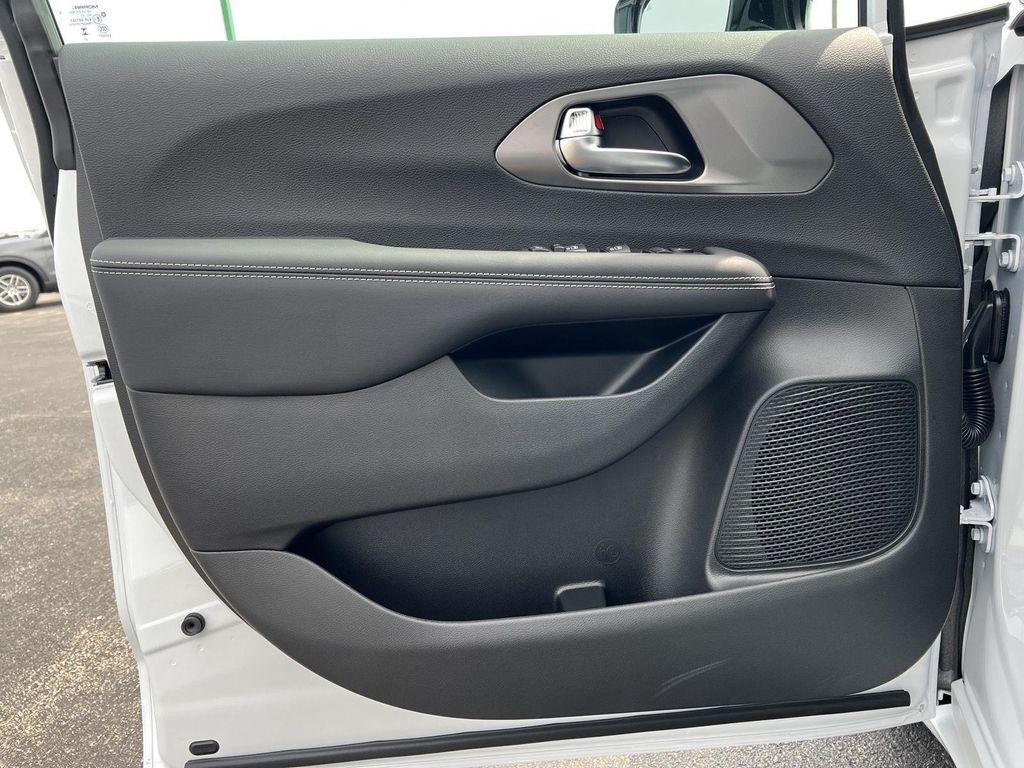 new 2026 Chrysler Voyager car, priced at $39,668