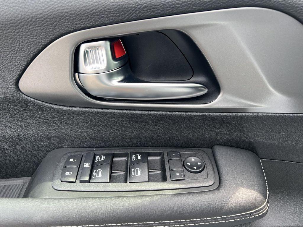 new 2026 Chrysler Voyager car, priced at $39,668