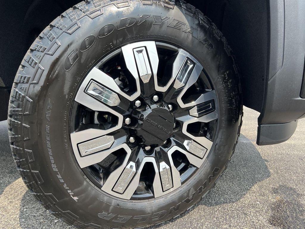 new 2025 GMC Sierra 2500 car, priced at $71,994