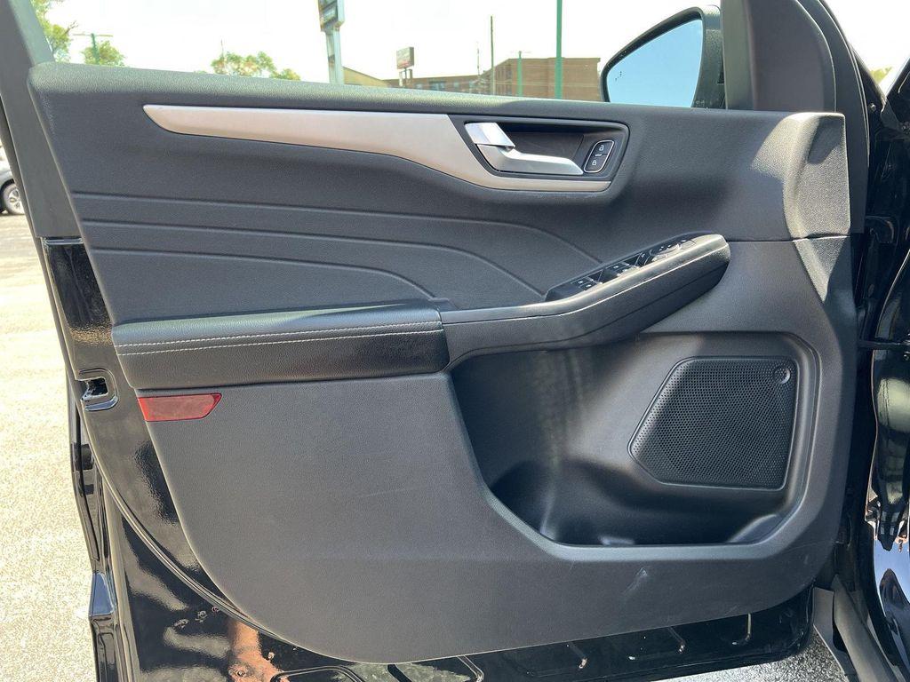 used 2022 Ford Escape car, priced at $21,385