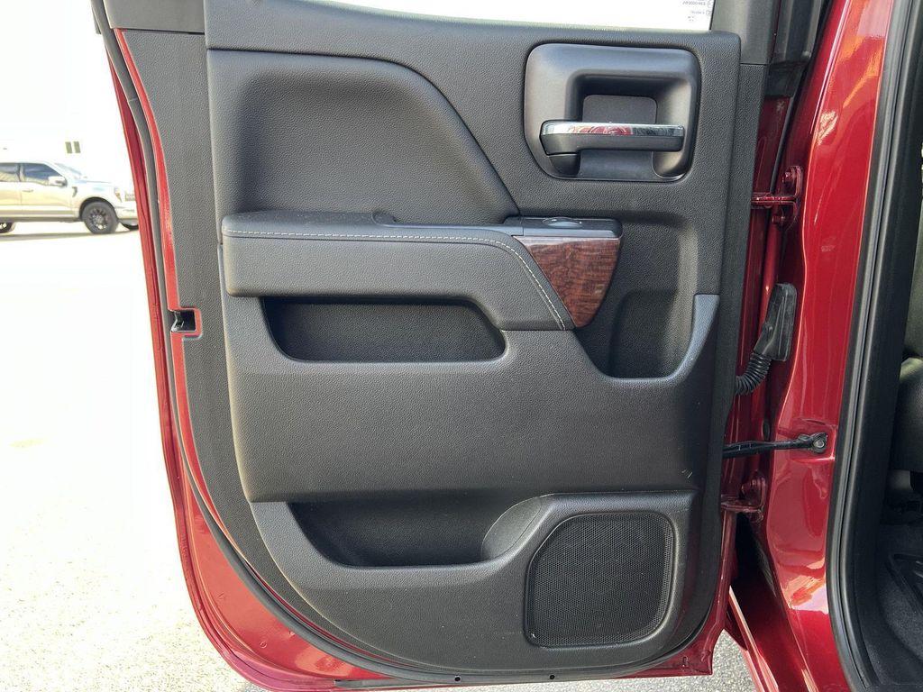 used 2019 GMC Sierra 1500 car, priced at $24,666