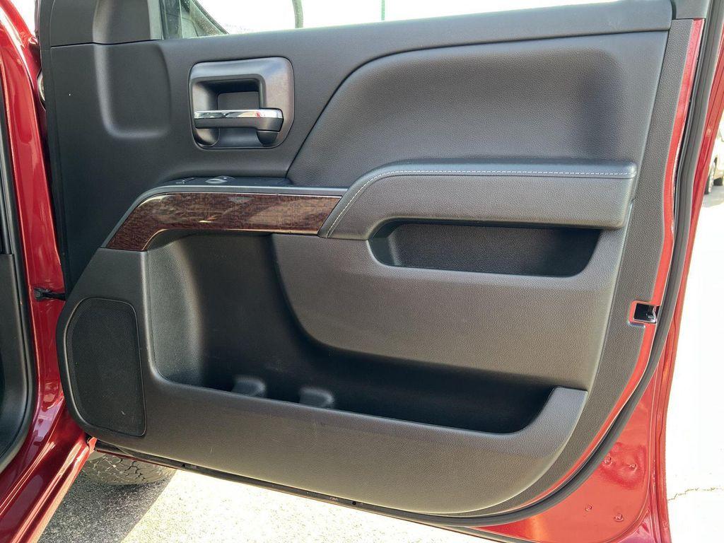used 2019 GMC Sierra 1500 car, priced at $24,666