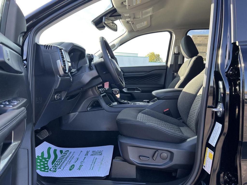 new 2025 Ford Ranger car, priced at $43,346