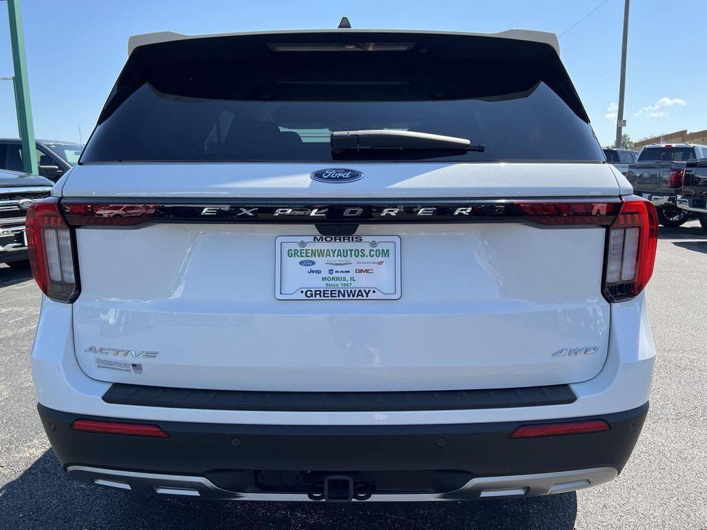 new 2025 Ford Explorer car, priced at $44,986