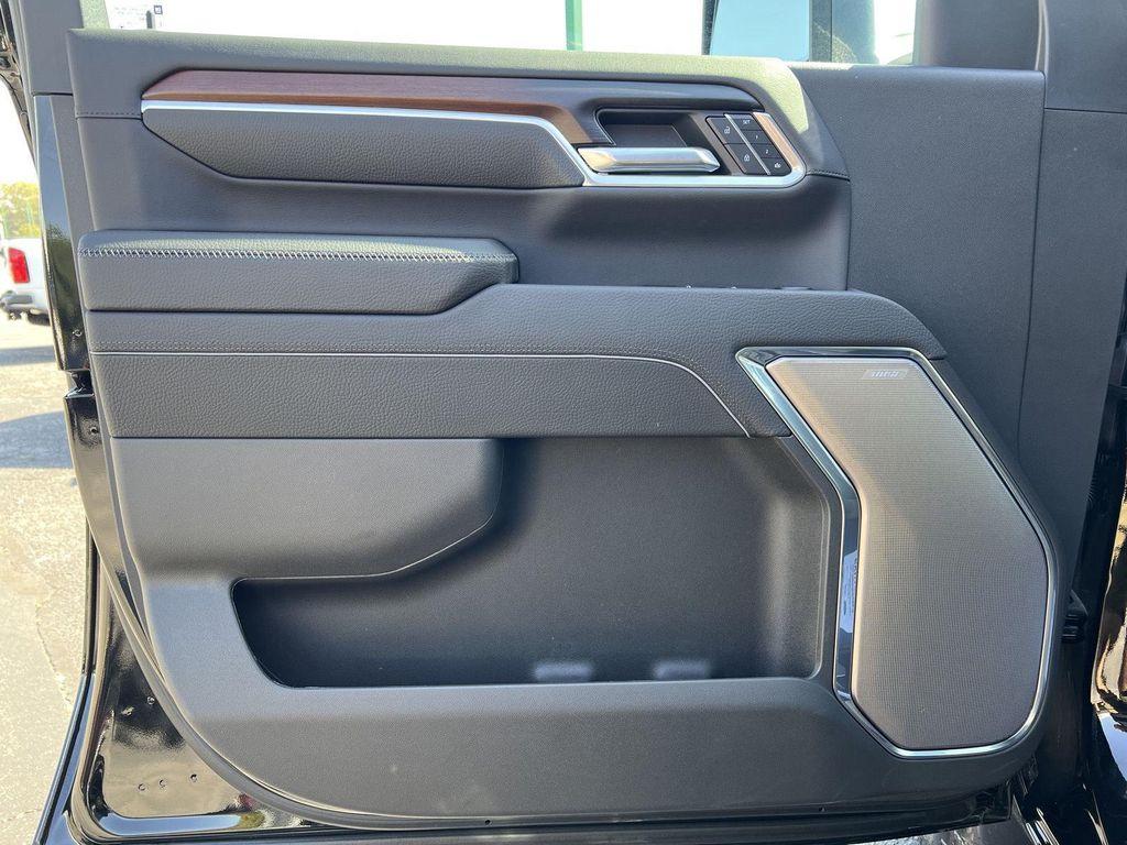 new 2026 GMC Sierra 2500 car, priced at $86,608