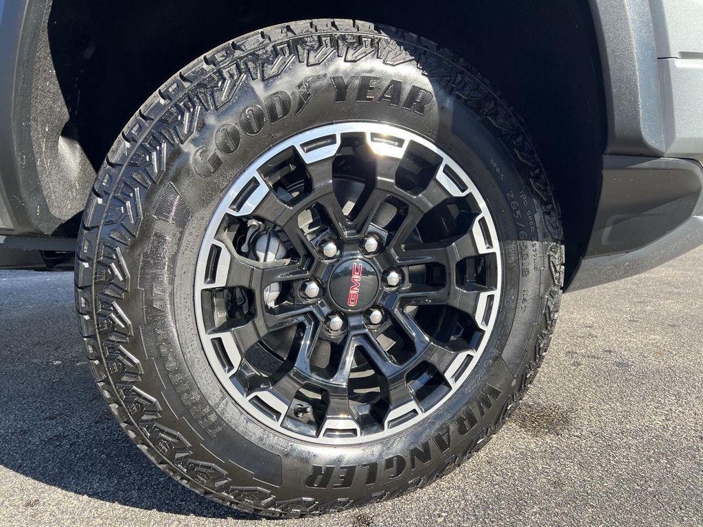 new 2026 GMC Canyon car, priced at $46,306