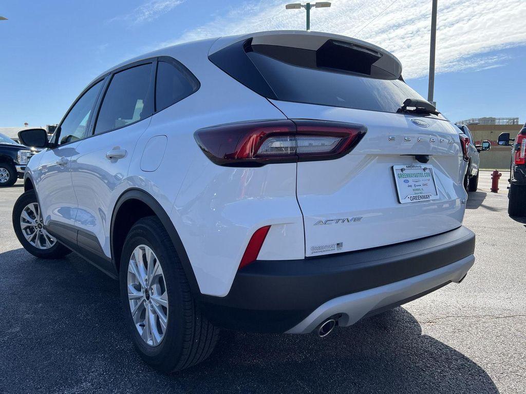 new 2025 Ford Escape car, priced at $29,950