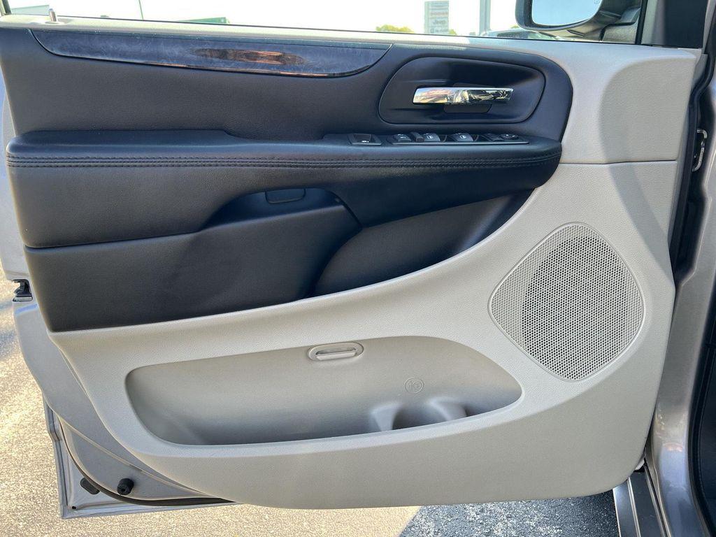 used 2015 Dodge Grand Caravan car, priced at $12,987