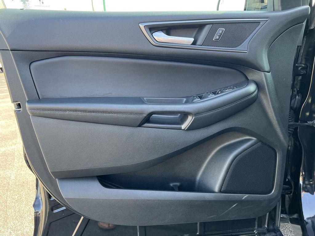 used 2022 Ford Edge car, priced at $20,517
