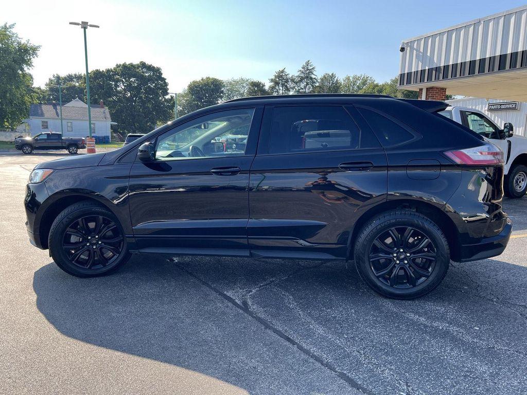 used 2022 Ford Edge car, priced at $20,517