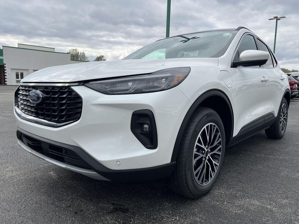 new 2025 Ford Escape PHEV car, priced at $38,984