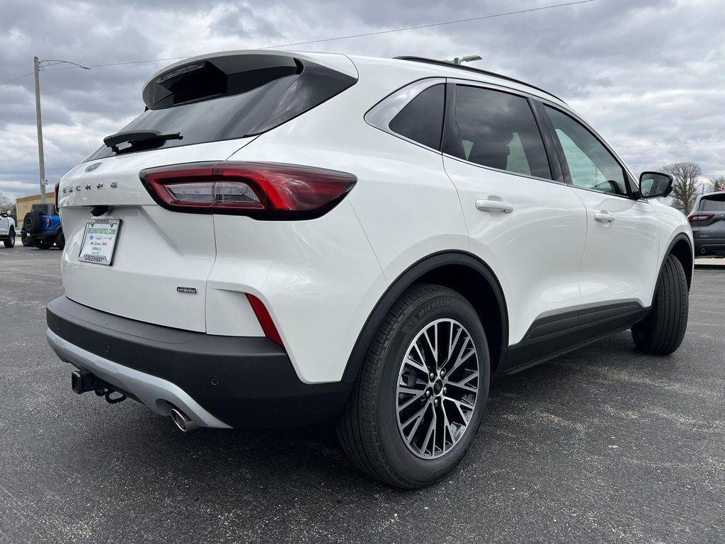 new 2025 Ford Escape PHEV car, priced at $38,984