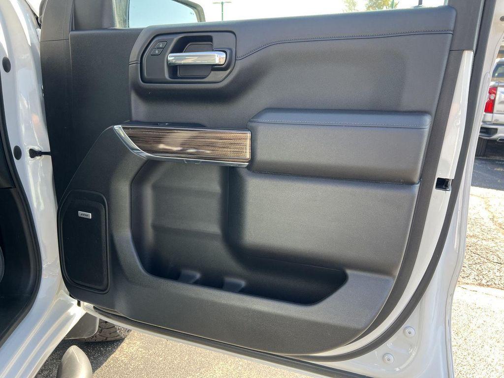 used 2022 Chevrolet Silverado 1500 car, priced at $38,888