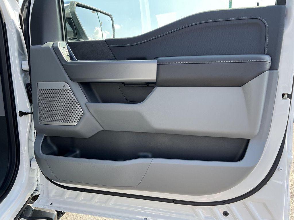 new 2025 Ford F-150 car, priced at $61,354