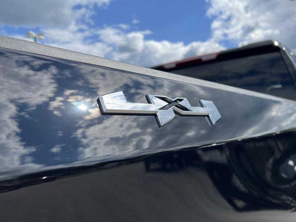new 2026 GMC Sierra 1500 car, priced at $45,244