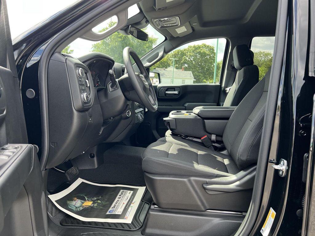 new 2026 GMC Sierra 1500 car, priced at $45,244