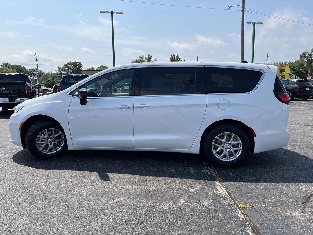 new 2026 Chrysler Pacifica car, priced at $42,852