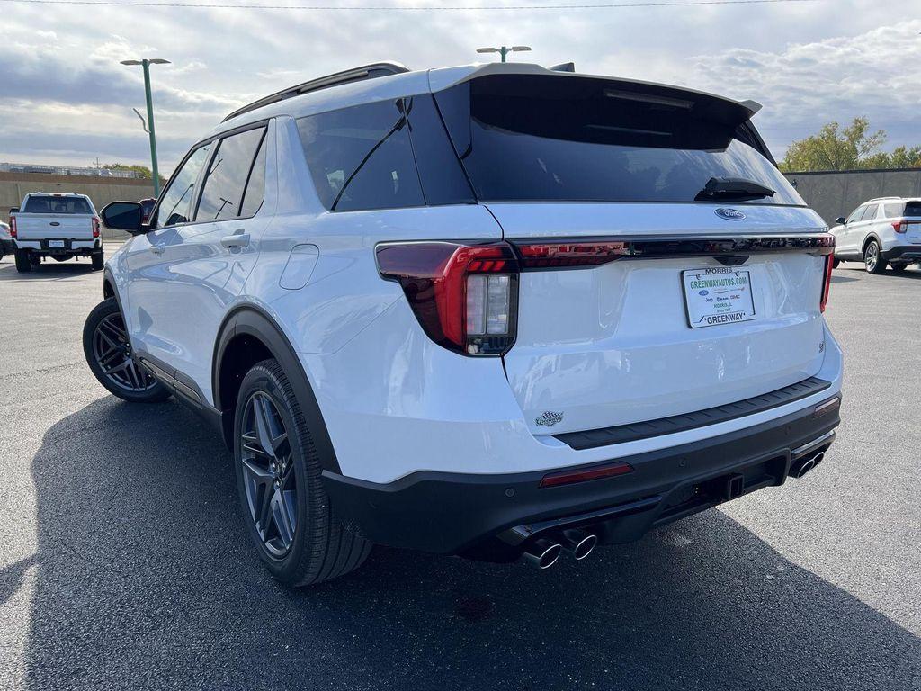 new 2025 Ford Explorer car, priced at $56,577
