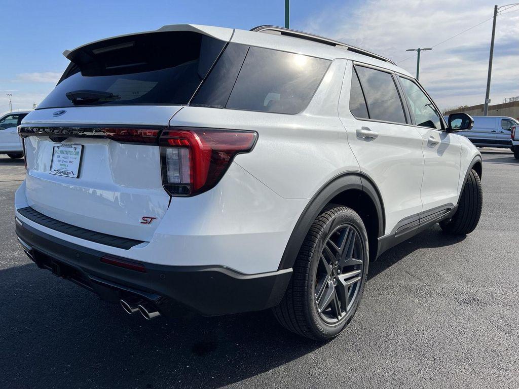 new 2025 Ford Explorer car, priced at $56,577