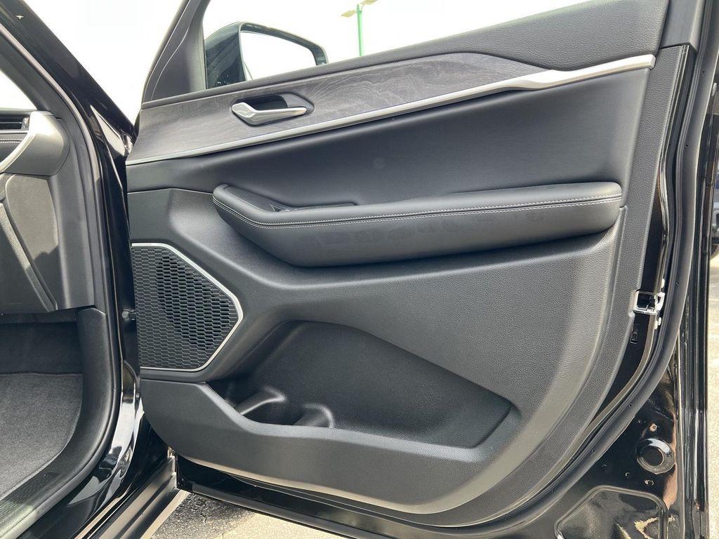 new 2025 Jeep Grand Cherokee L car, priced at $51,237