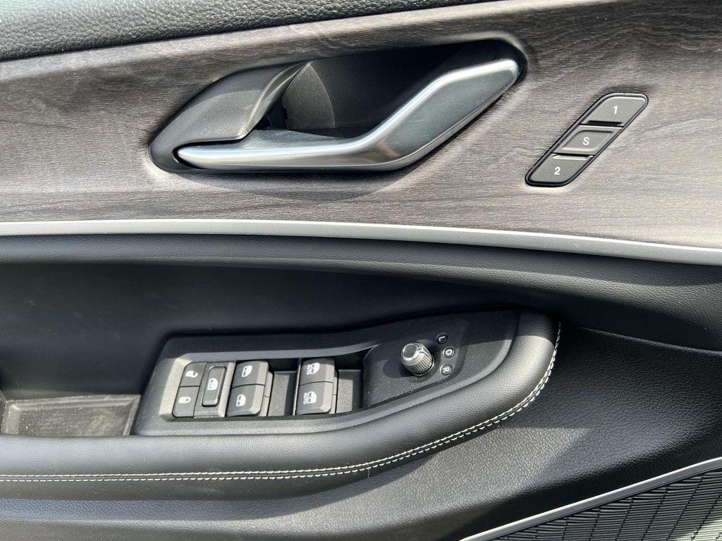new 2025 Jeep Grand Cherokee L car, priced at $51,237