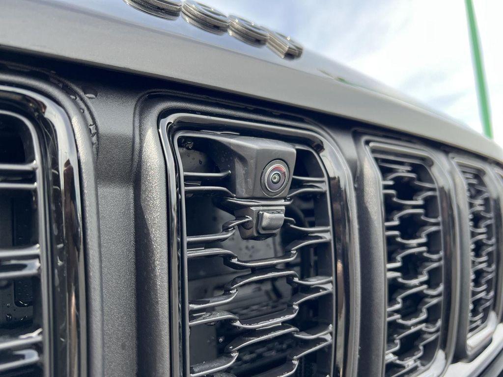 new 2025 Jeep Grand Cherokee L car, priced at $51,237