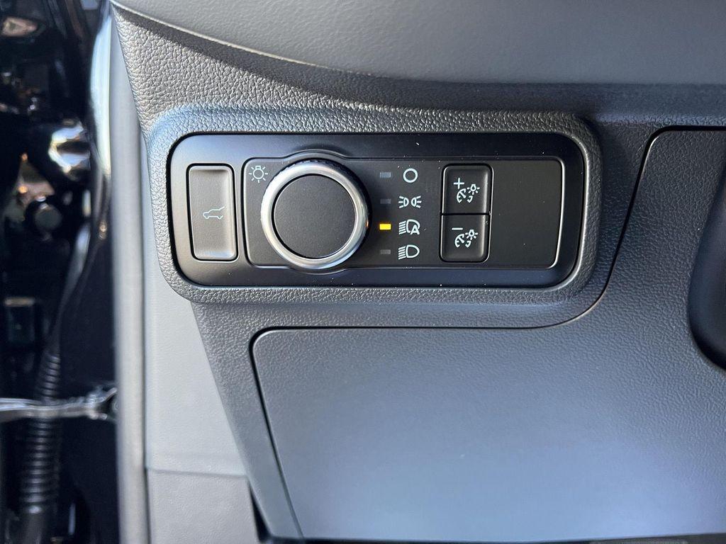 new 2025 Ford Explorer car, priced at $38,309