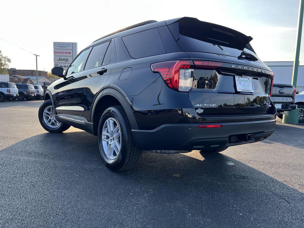 new 2025 Ford Explorer car, priced at $38,309