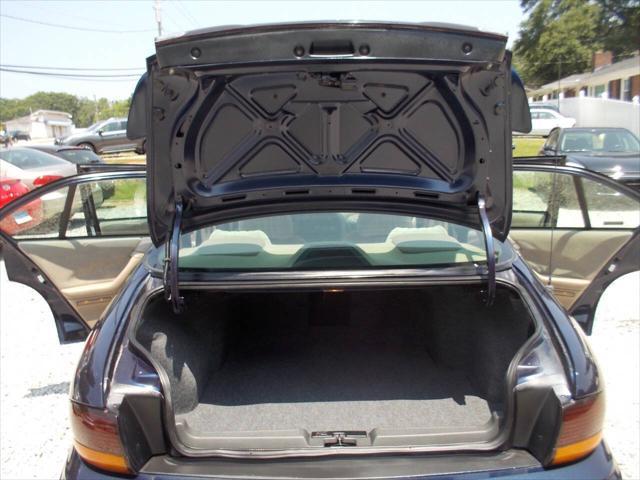used 1998 Pontiac Bonneville car, priced at $5,990