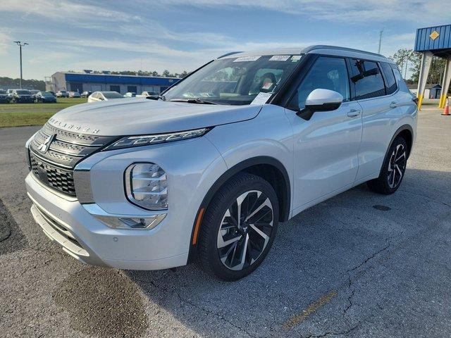 used 2023 Mitsubishi Outlander car, priced at $32,999